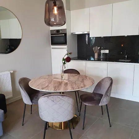 West Bay 4E 0001 Daire